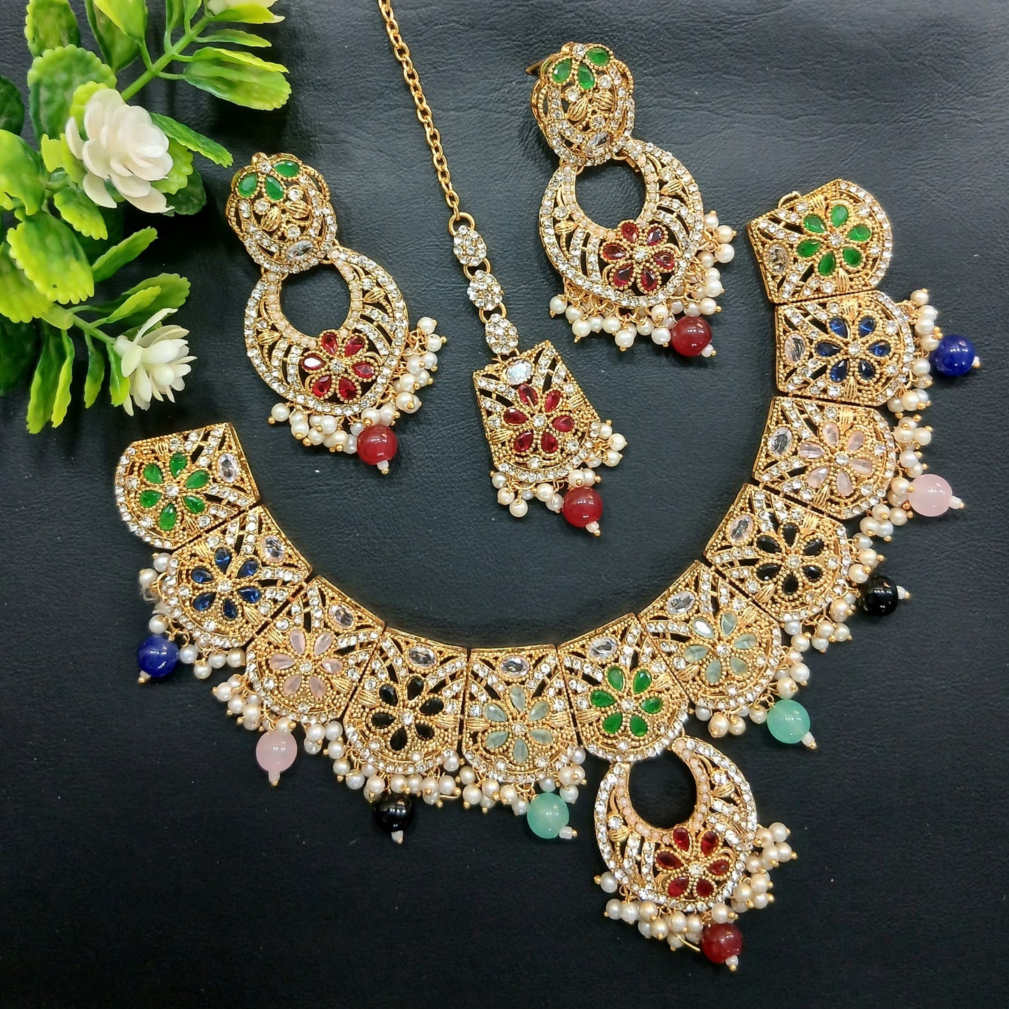 Best finished formal set with round earrings and tika
