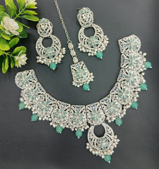 Best finished formal set with round earrings and tika