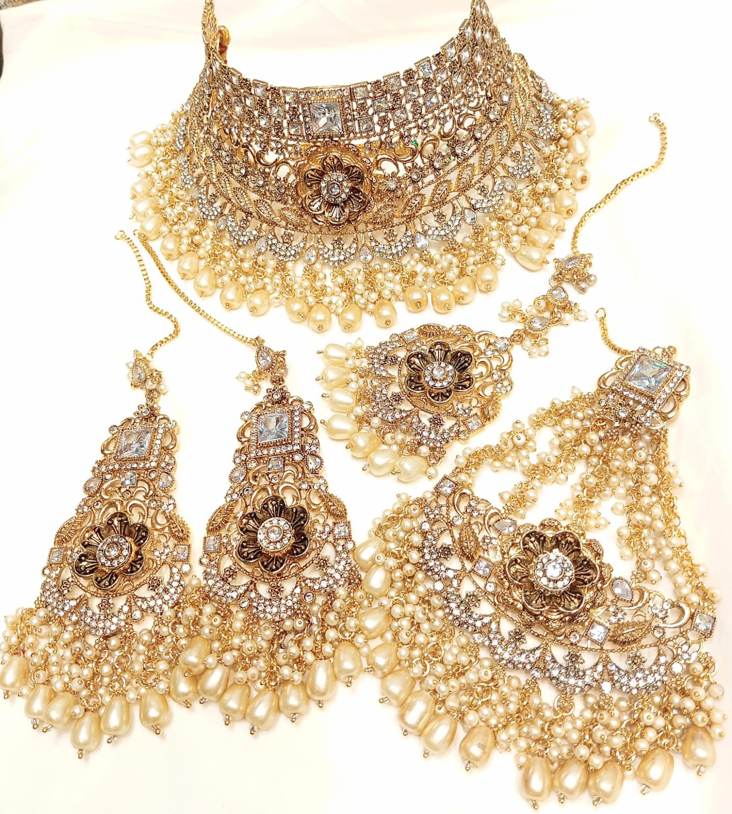 Traditional Bridal Jewelry with Floral Motifs