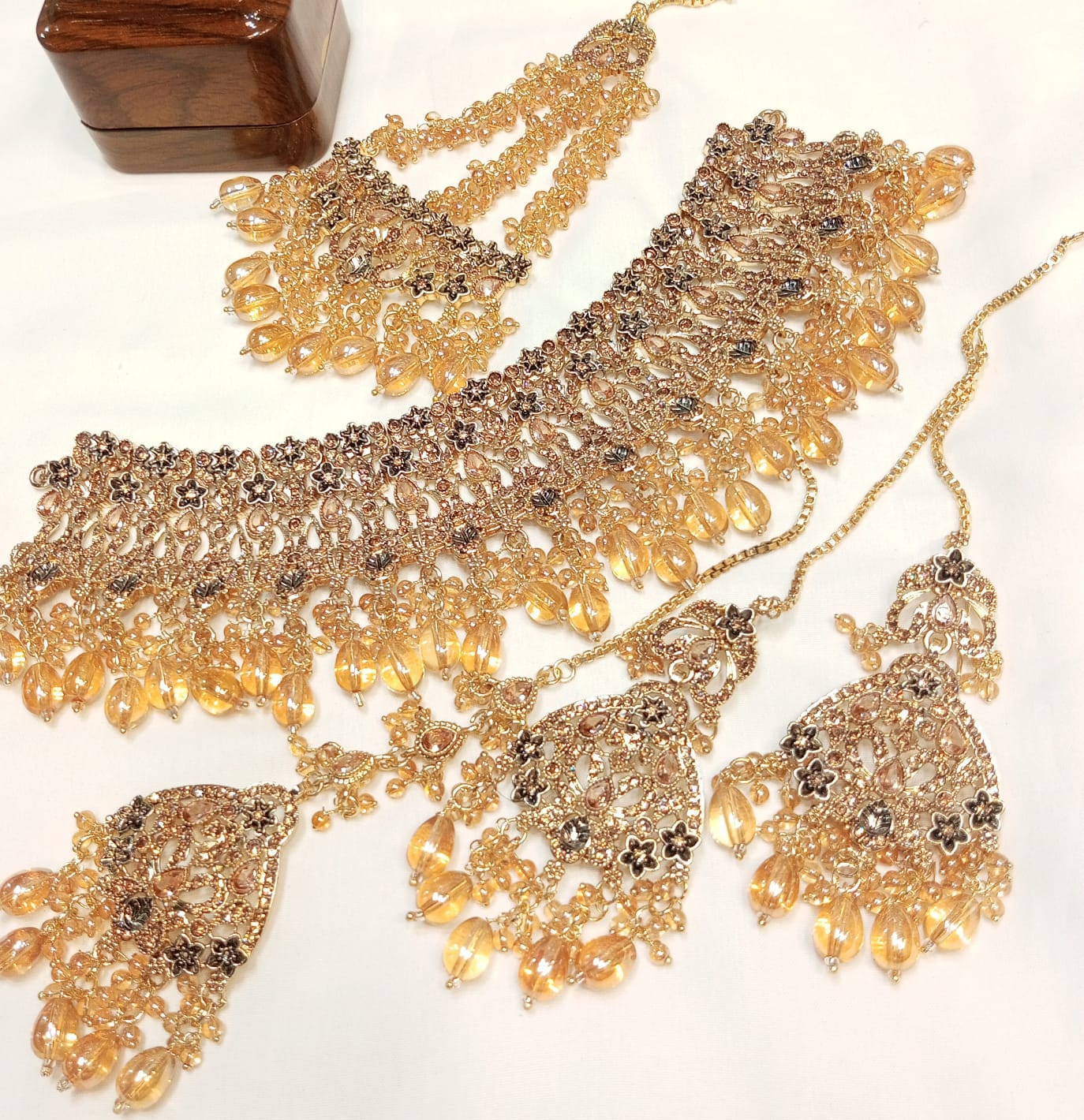 Enchanting Amber Radiance Bridal Set