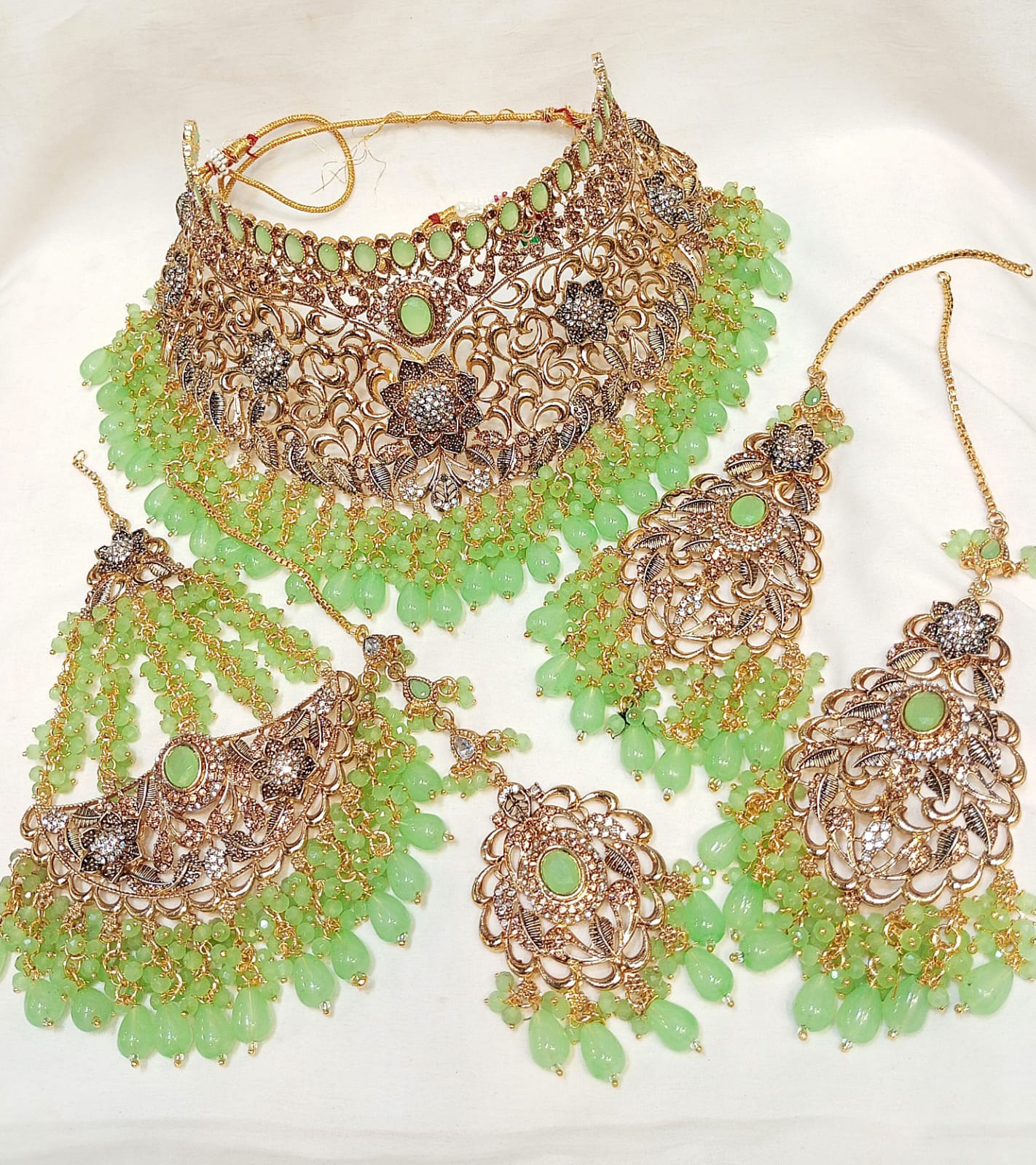 Exquisite Antique Gold Plated Bridal Choker Set