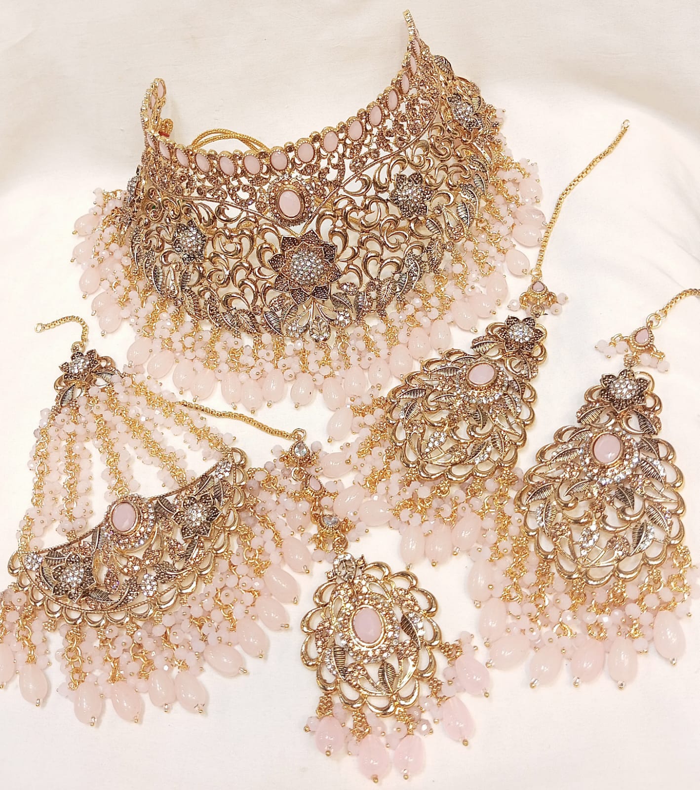 Exquisite Antique Gold Plated Bridal Choker Set