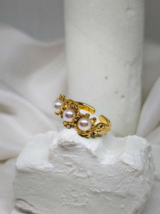 Pearl adjustable ring