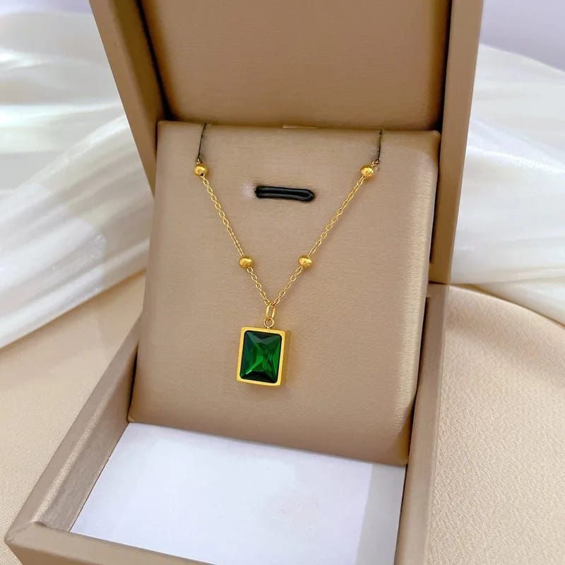 Stainless steel Emerald Zarkoon necklce