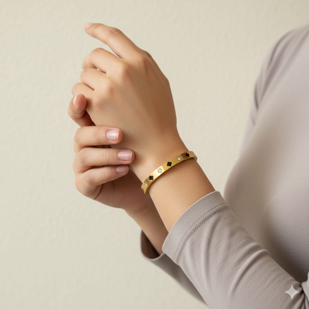 316L stainless steel simple and unique openable bracelet