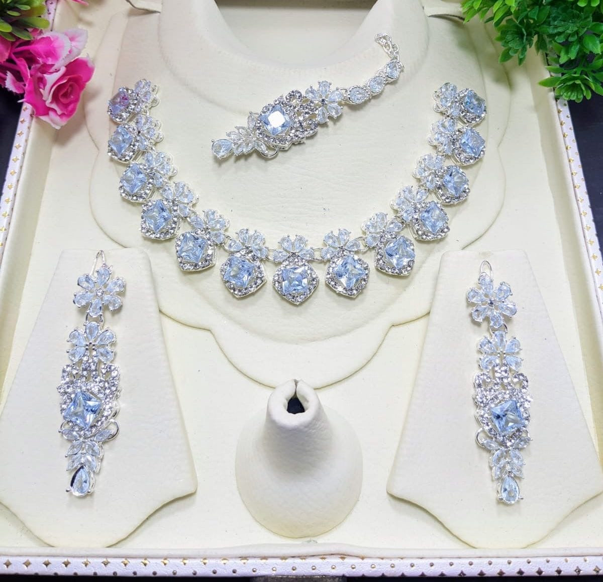 Zircon necklace set