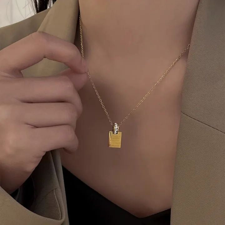 Stainless steel necklace