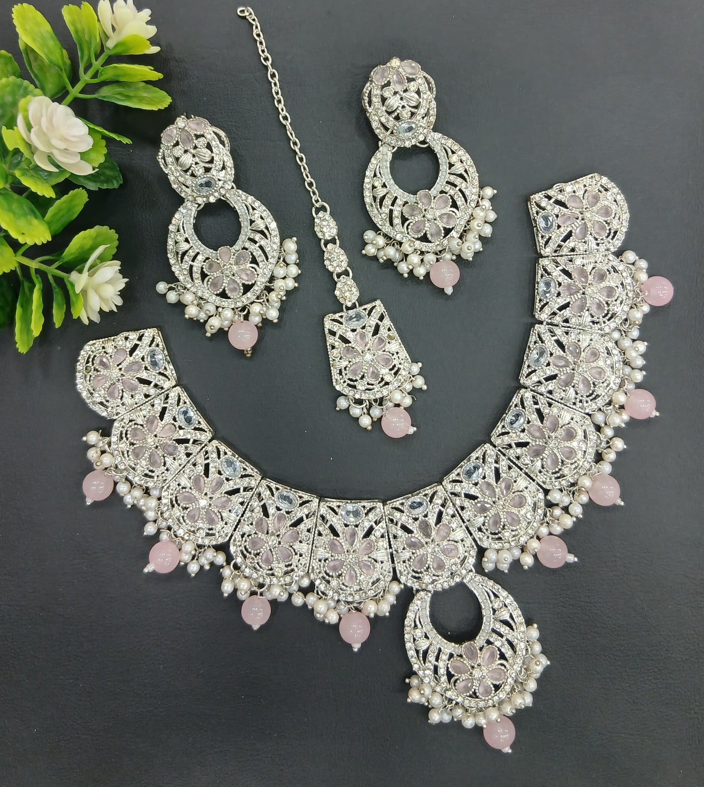 Best finished formal set with round earrings and tika