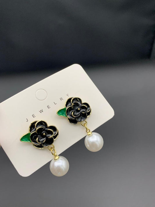 Elegant Korean tops