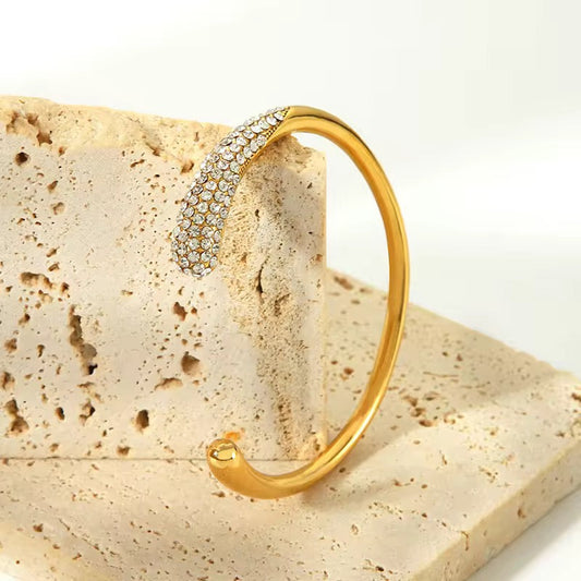 76F13309 76C8 4E4A A09F F6296289973F