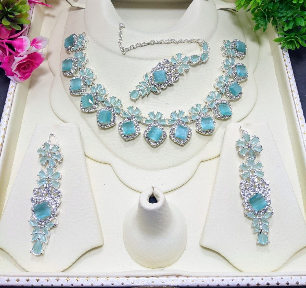Zircon necklace set