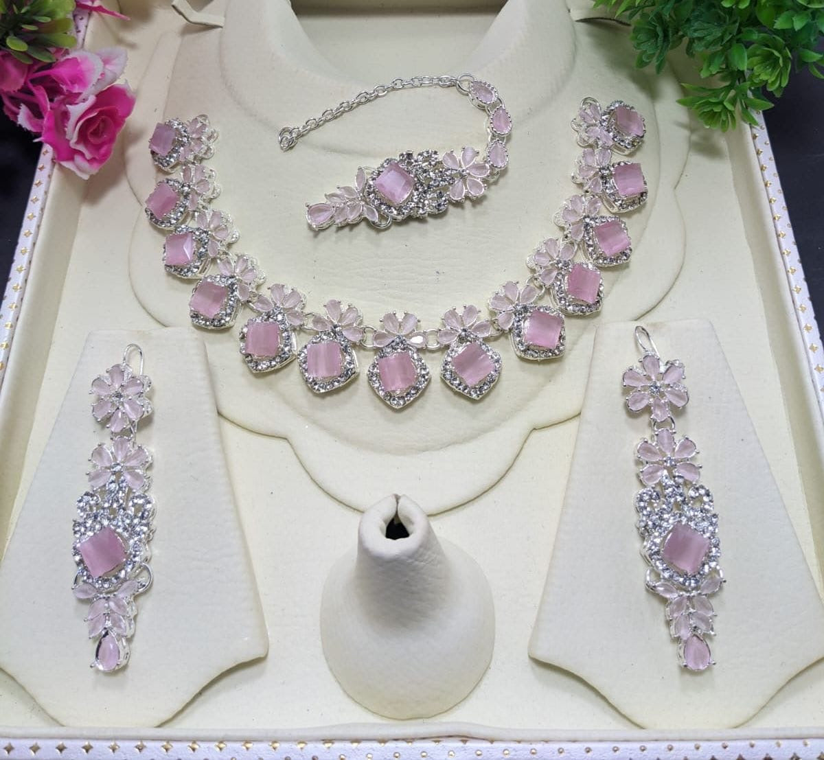 Zircon necklace set