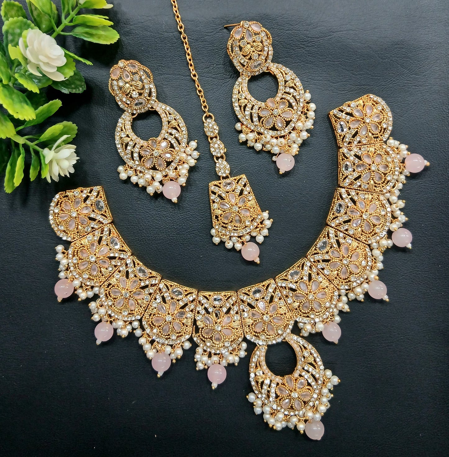Best finished formal set with round earrings and tika
