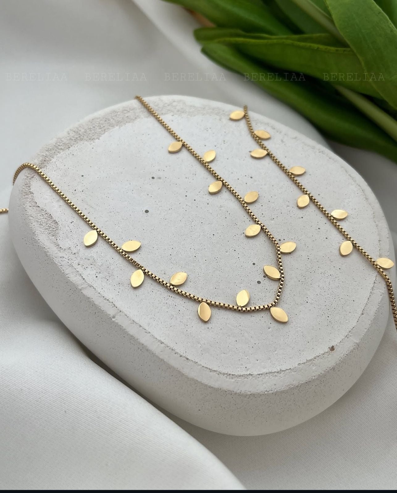 New trendy deisgn stainless steel Leaf charms set Necklace & Bracelet