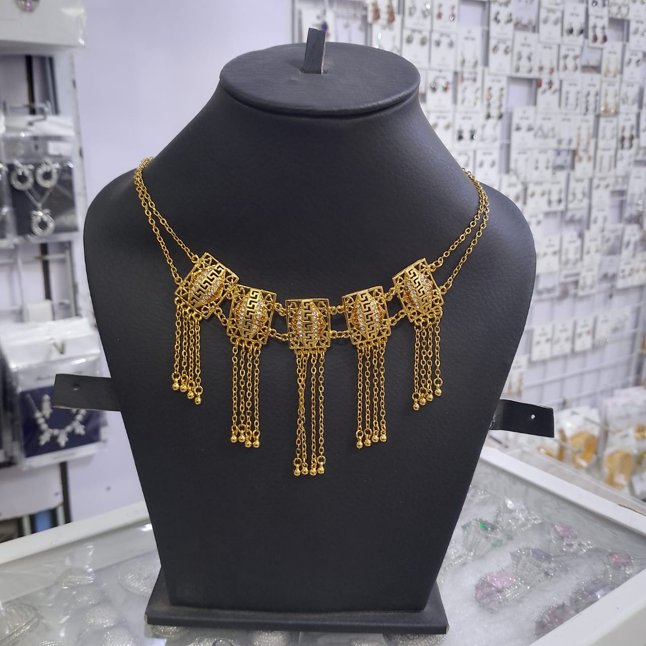 Gold plated luxury necklace with earrings