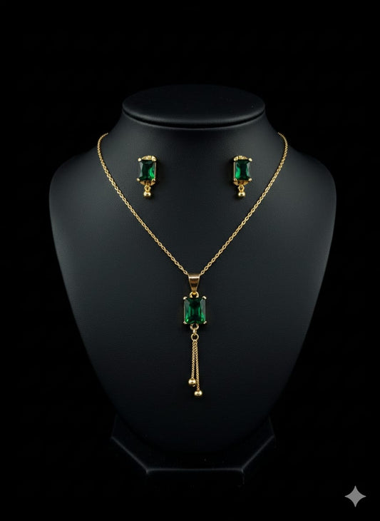 Locket necklace seat