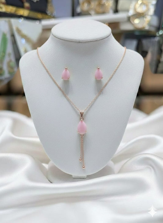 Locket seat with ear ring