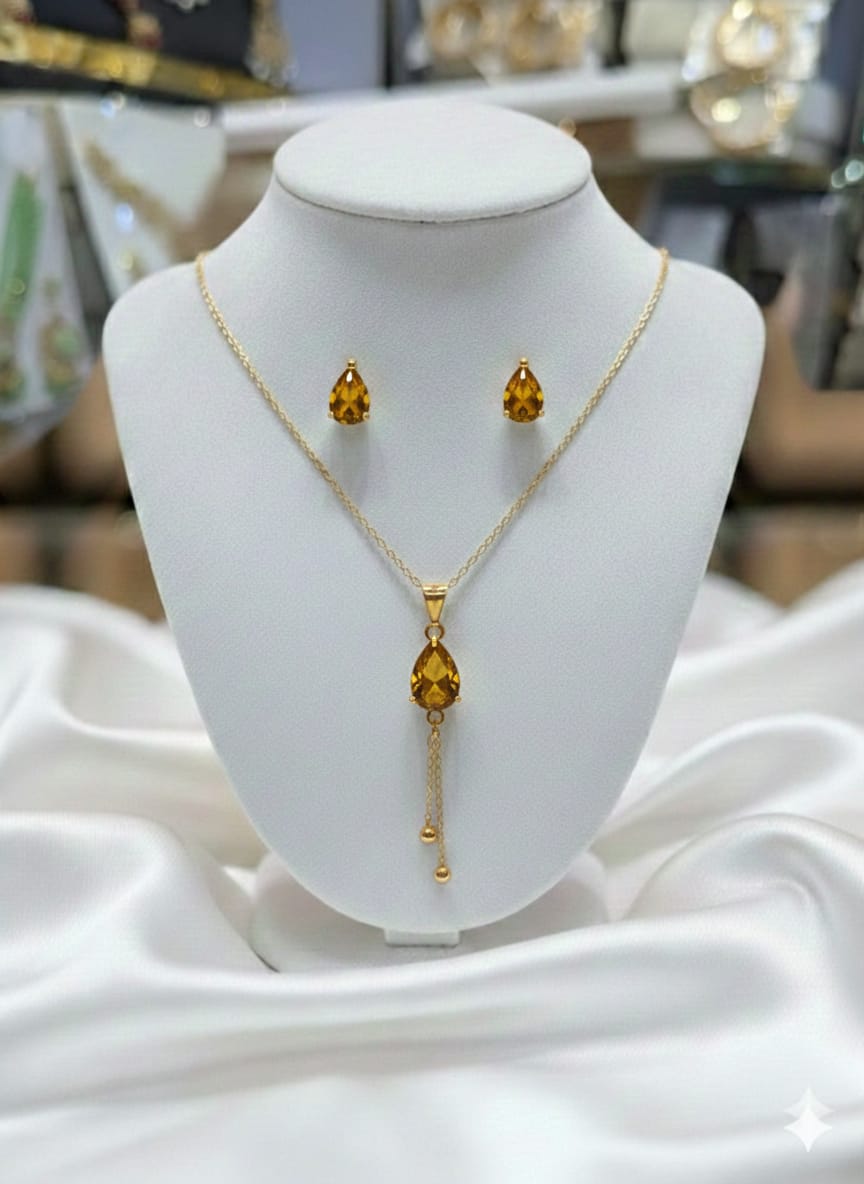 Locket seat with ear ring